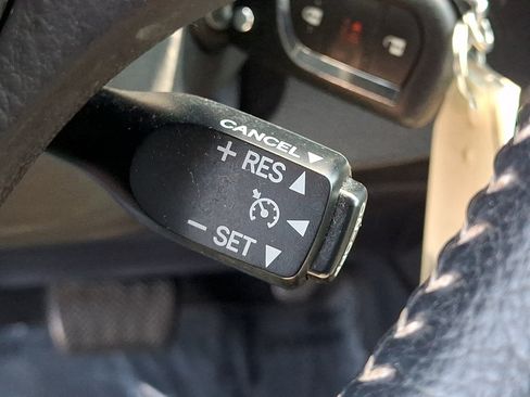 Used 2018 Toyota Corolla iM w/ All-Weather Mat Package FWD image 25
