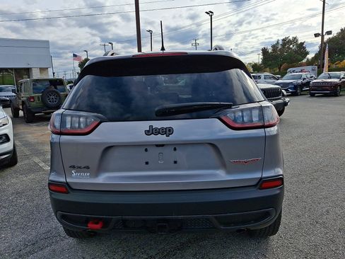 Certified 2022 Jeep Cherokee Trailhawk w/ Premium Leather Package image 7