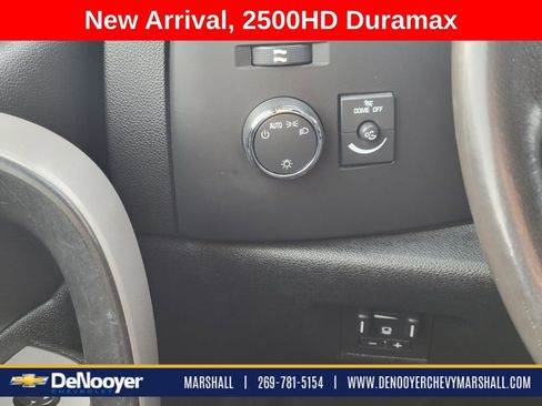 Used 2010 GMC Sierra 2500 SLE AWD/4WD image 12