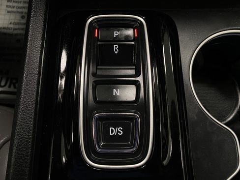 Used 2023 Honda Pilot Touring image 29