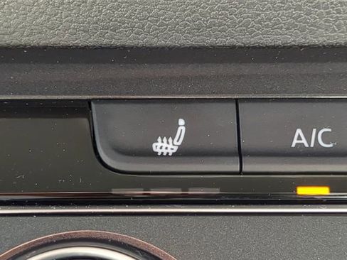 Certified 2023 Volkswagen Tiguan S FWD image 22