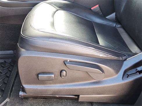 Used 2016 GMC Canyon SLT w/ Driver Alert Package image 24