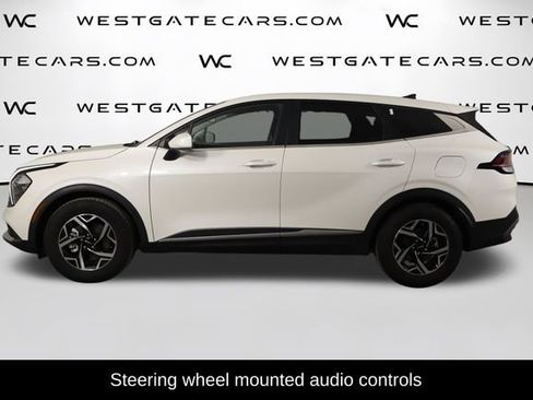 Used 2023 Kia Sportage LX FWD image 5