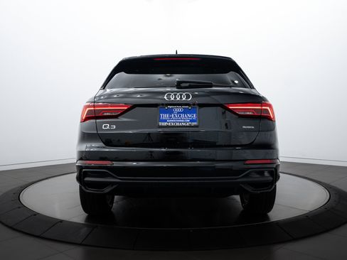New 2025 Audi Q3 2.0T Premium image 18