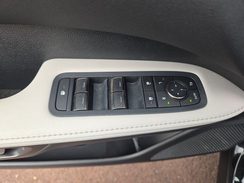 Certified 2024 Lexus RX 350 Premium w/ Accessory Package (Z1) image 33