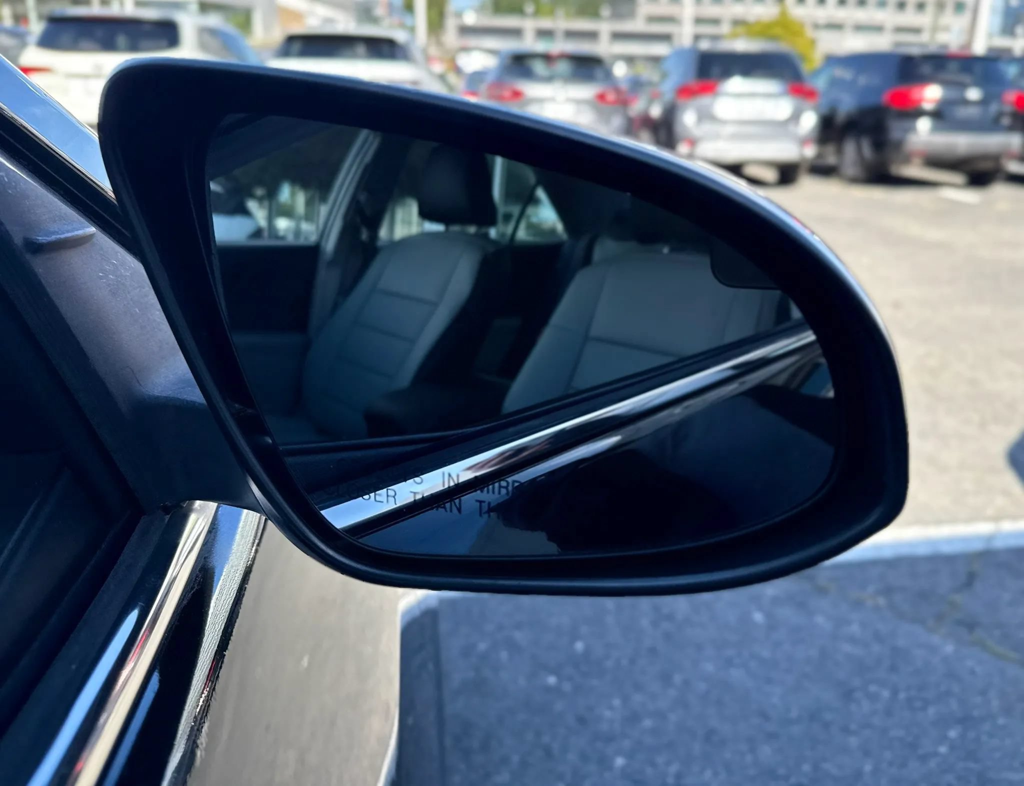 Used 2014 Toyota Camry LE FWD image 34