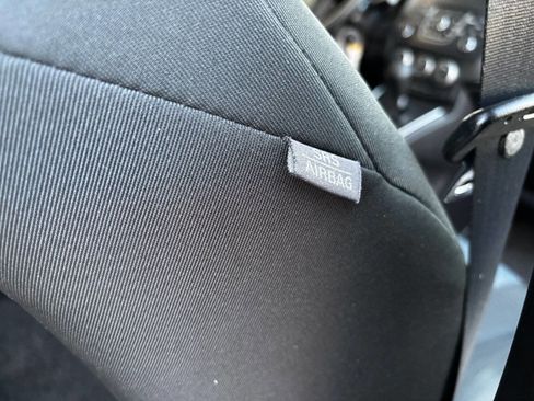 Used 2015 MAZDA MAZDA5 Sport image 33