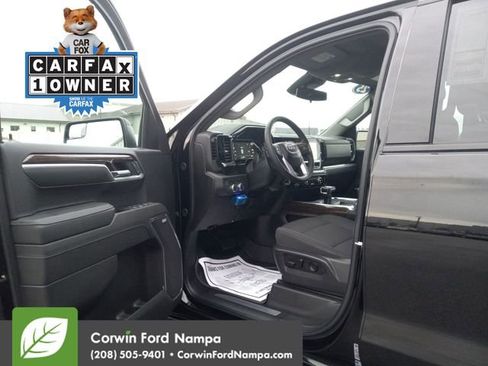 Used 2025 GMC Sierra 1500 Elevation w/ Preferred Package image 9