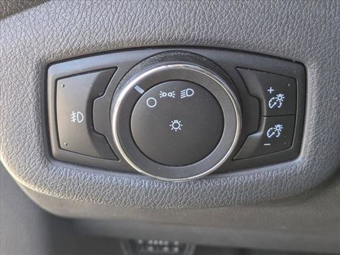 Used 2015 Ford Transit Connect XLT image 13