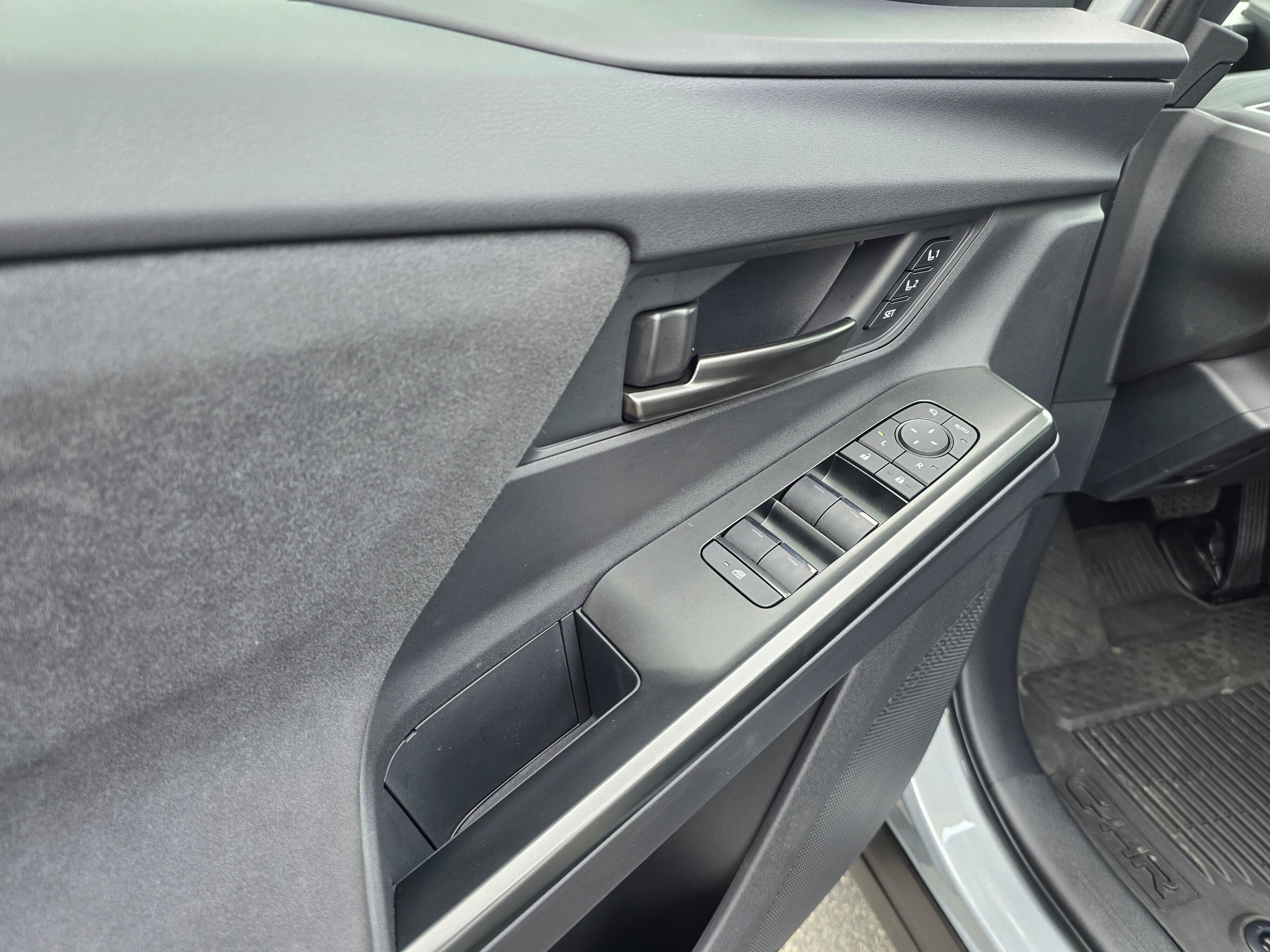 Certified 2026 Toyota C-HR AWD/4WD image 18
