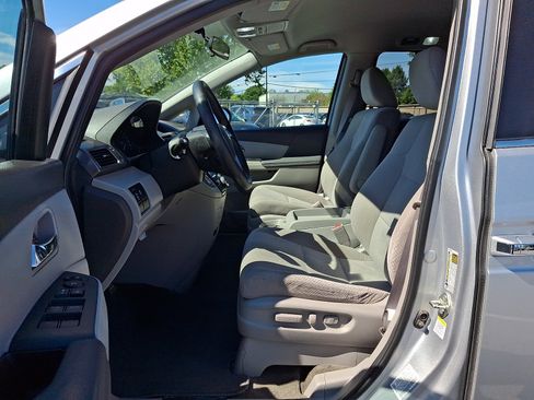 Used 2015 Honda Odyssey EX image 16