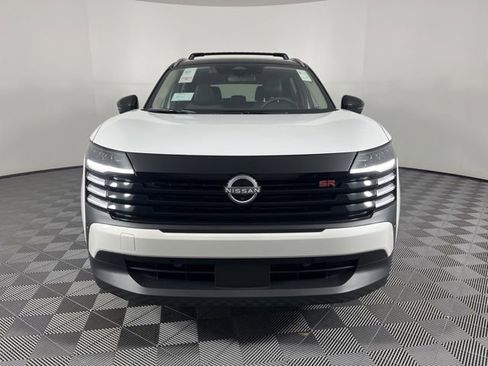 New 2026 Nissan Kicks SR image 3