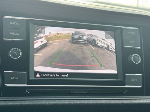 Used 2023 Volkswagen Jetta Sport image 20