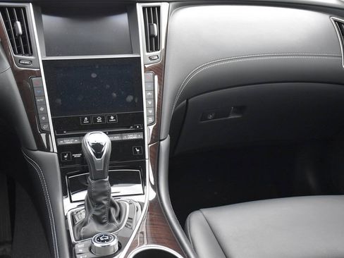 Used 2019 INFINITI Q50 Luxe w/ Essential Package (3.0T Luxe) AWD/4WD image 13