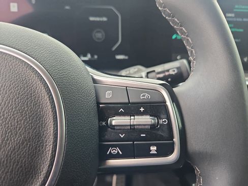 Certified 2024 Kia Sorento SX image 25
