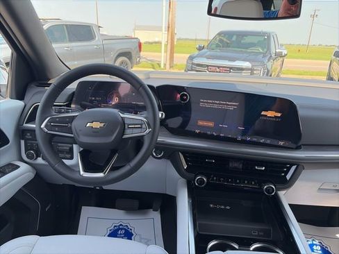 New 2026 Chevrolet Suburban Premier w/ Sun And Tow Package image 14