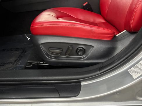 Used 2018 Toyota Camry XSE FWD image 24