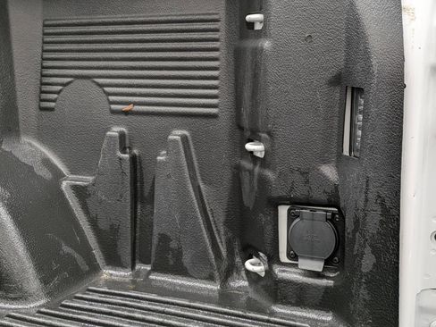 Used 2023 Chevrolet Silverado 1500 LT w/ Z71 Off-Road Package image 14