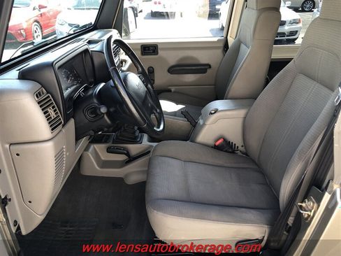 Used 2003 Jeep Wrangler Sahara AWD/4WD image 11