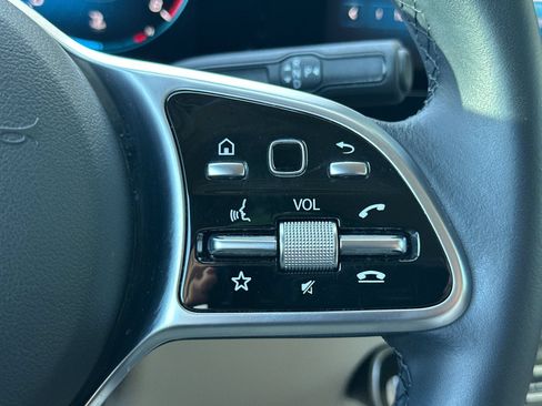 Certified 2023 Mercedes-Benz GLA 250 image 27