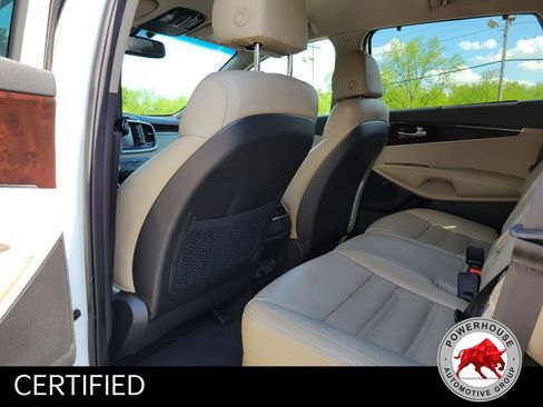 Used 2018 Kia Sorento EX image 16