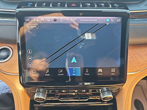 Used 2022 Jeep Grand Cherokee Summit AWD/4WD image 19
