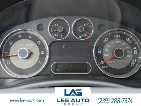 Used 2008 Ford Taurus X SEL image 22