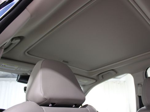 Used 2024 Subaru Forester Limited AWD/4WD image 21
