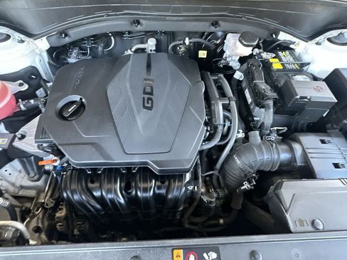 Used 2023 Hyundai Santa Fe SE FWD image 12