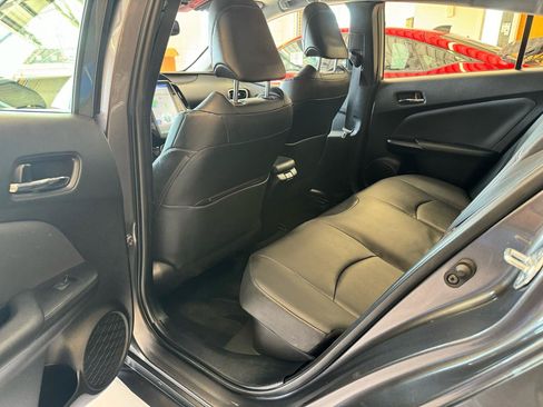 Used 2021 Toyota Prius Prime Limited FWD image 19