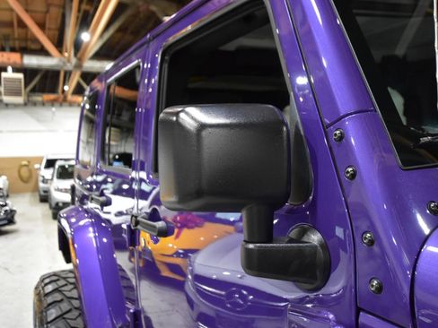 Used 2017 Jeep Wrangler Unlimited Rubicon w/ Cold Weather Group image 52