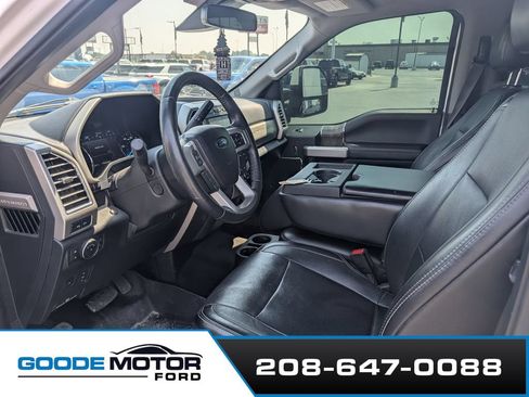 Used 2017 Ford F350 Lariat w/ Lariat Ultimate Package AWD/4WD image 12