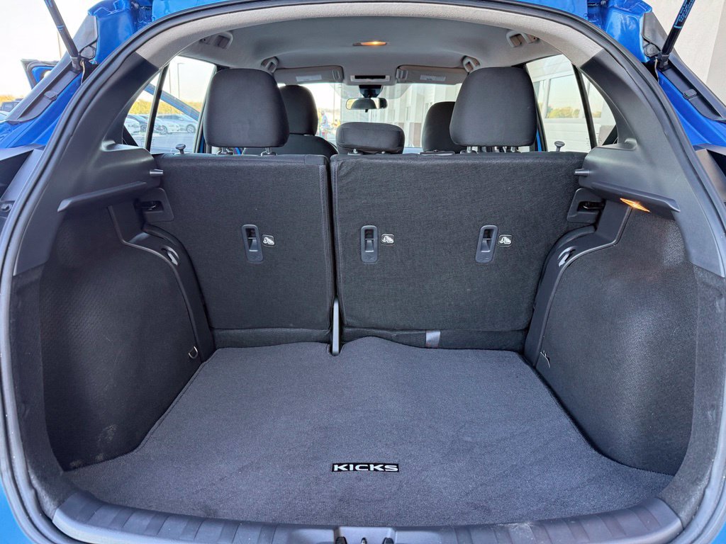 Used 2025 Nissan Kicks Play S FWD image 7