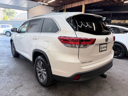 Used 2019 Toyota Highlander XLE image 5