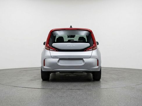 Used 2025 Kia Soul LX w/ LX Technology Package image 6