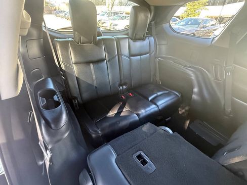 Used 2019 Nissan Pathfinder SL FWD image 23