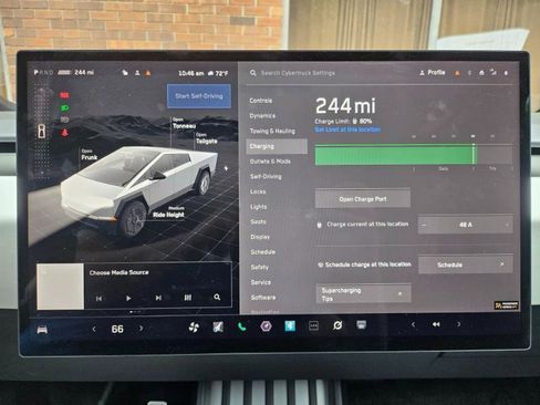 Used 2024 Tesla Cybertruck AWD Crew Cab image 55