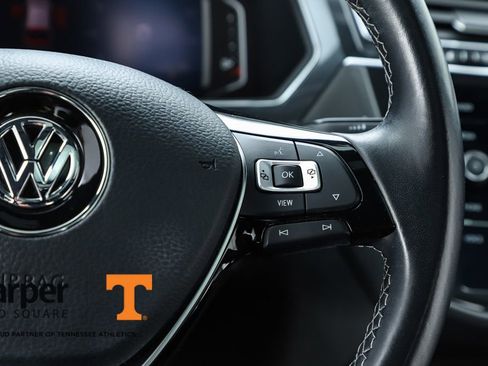 Used 2021 Volkswagen Tiguan SEL Premium R-Line image 22