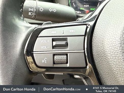 Used 2024 Honda Accord Touring image 27