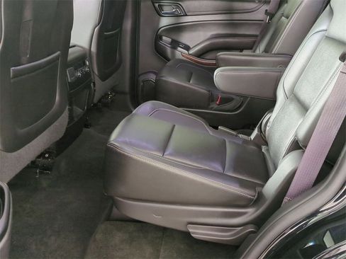 Used 2015 GMC Yukon SLT image 25