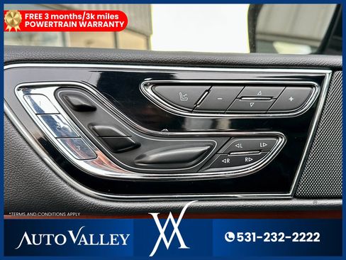 Used 2018 Lincoln Navigator Reserve w/ Technology Package image 16
