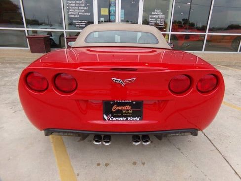 Used 2006 Chevrolet Corvette Convertible w/ Preferred Equipment Group RWD image 6