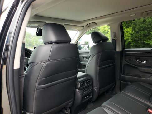 New 2026 Honda Pilot Touring image 10