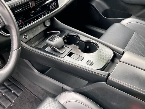 Used 2023 Nissan Rogue Platinum w/ Platinum Premium Package image 15