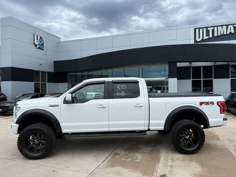 Used 2015 Ford F150 Lariat w/ Equipment Group 502A Luxury AWD/4WD image 3