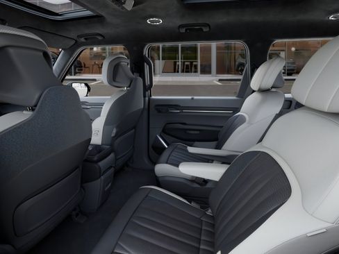 New 2026 Kia EV9 GT-Line AWD/4WD image 18