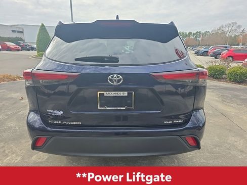 Used 2024 Toyota Highlander XLE image 6