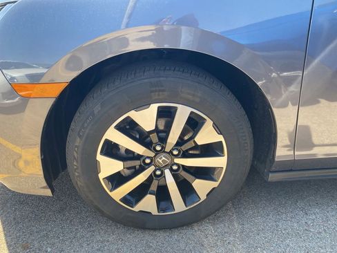 Used 2025 Honda Odyssey EX-L image 17