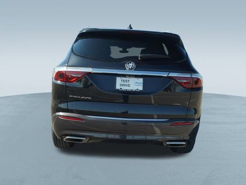 Used 2024 Buick Enclave Premium image 8