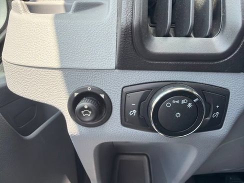 Used 2015 Ford Transit 350 XLT RWD image 20